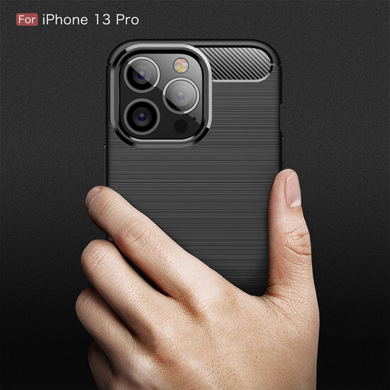 iPhone 13 Pro Hoesje - MobyDefend TPU Backcover - Geborstelde Metaal &amp; Carbon-Look - Zwart