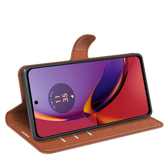 Motorola Moto G84 Hoesje - MobyDefend Kunstleren Wallet Book Case (Sluiting Voorkant) - Bruin
