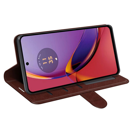 Motorola Moto G84 Hoesje - MobyDefend Wallet Book Case (Sluiting Achterkant) - Bruin