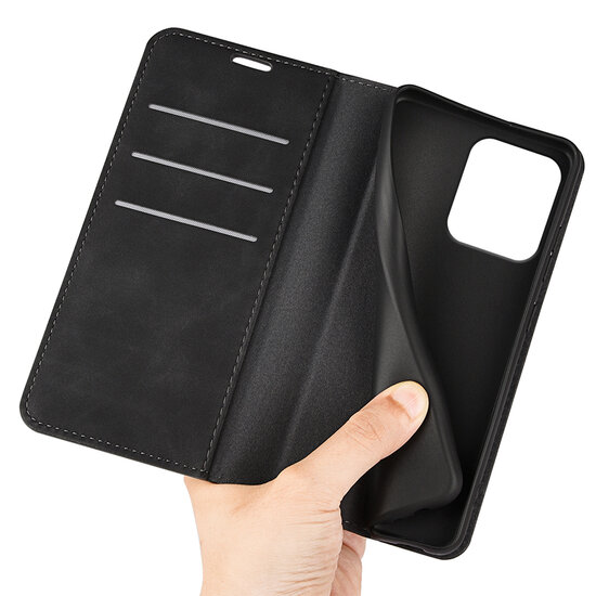 Motorola Moto G75 Hoesje - MobyDefend Luxe Wallet Bookcase (Magnetische Sluiting) - Zwart