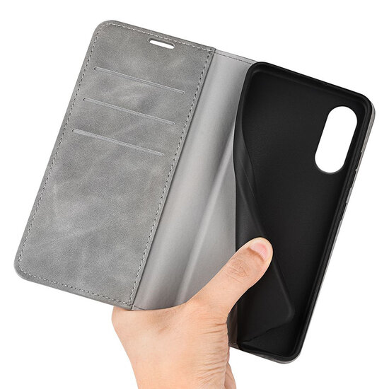 Sony Xperia 10 VI Hoesje - Luxe Wallet Bookcase (Magnetische Sluiting) - Grijs