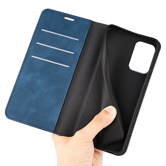 Motorola Moto E15 / G05 Hoesje - MobyDefend Luxe Wallet Bookcase (Magnetische Sluiting) - Blauw