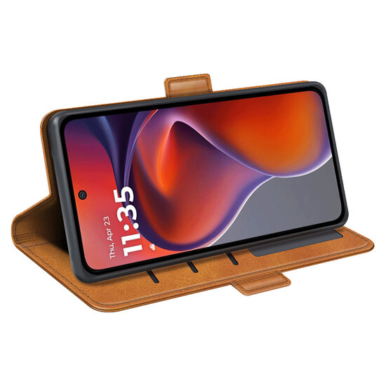 Motorola Moto G15 / G15 Power Hoesje - MobyDefend Luxe Wallet Book Case (Sluiting Zijkant) - Lichtbruin