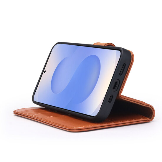 Samsung Galaxy S25 Plus (S25+) Hoesje - Luxe MobyDefend Wallet Bookcase - Bruin