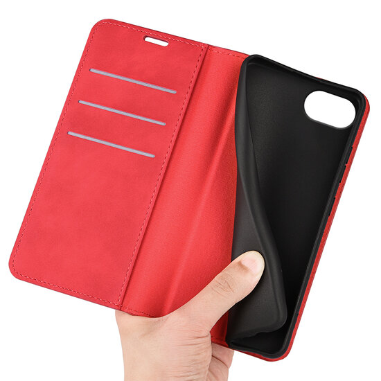 iPhone 16e Hoesje - MobyDefend Luxe Wallet Bookcase (Magnetische Sluiting) - Rood