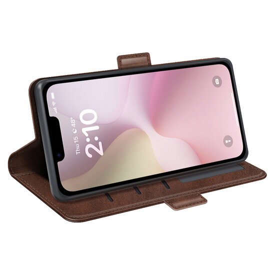 iPhone 16e Hoesje - MobyDefend Luxe Wallet Book Case (Sluiting Zijkant) - Bruin