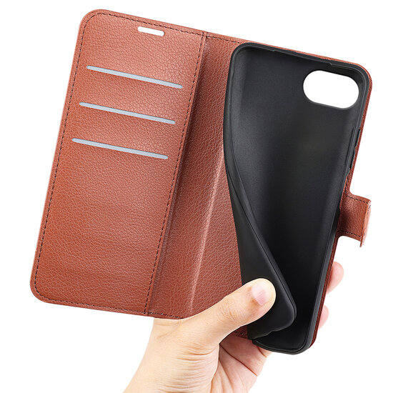 iPhone 16e Hoesje - MobyDefend Kunstleren Wallet Book Case (Sluiting Voorkant) - Bruin