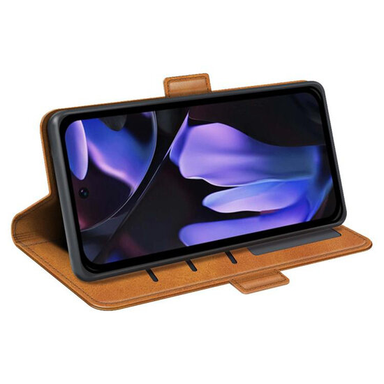 Google Pixel 9a Hoesje - MobyDefend Luxe Wallet Book Case (Sluiting Zijkant) - Lichtbruin