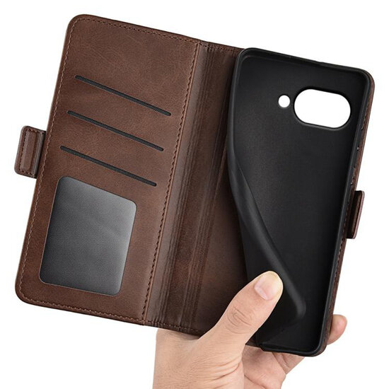 Google Pixel 9a Hoesje - MobyDefend Luxe Wallet Book Case (Sluiting Zijkant) - Bruin