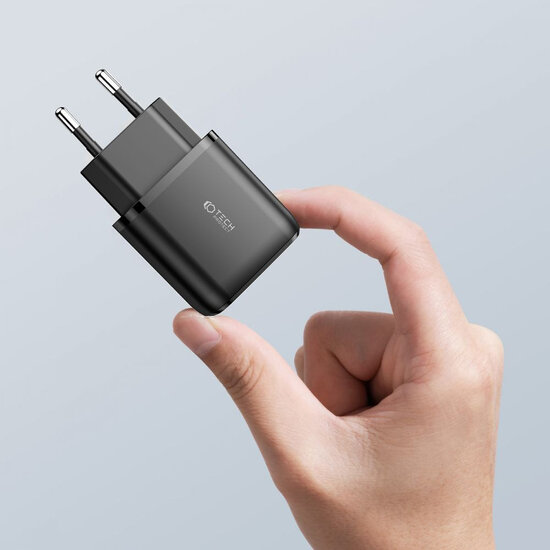 Tech-Protect Wall charger - Oplader met 1 USB-A en 1 USB-C poort -20W - Quick Charge 3.0 - Zwart
