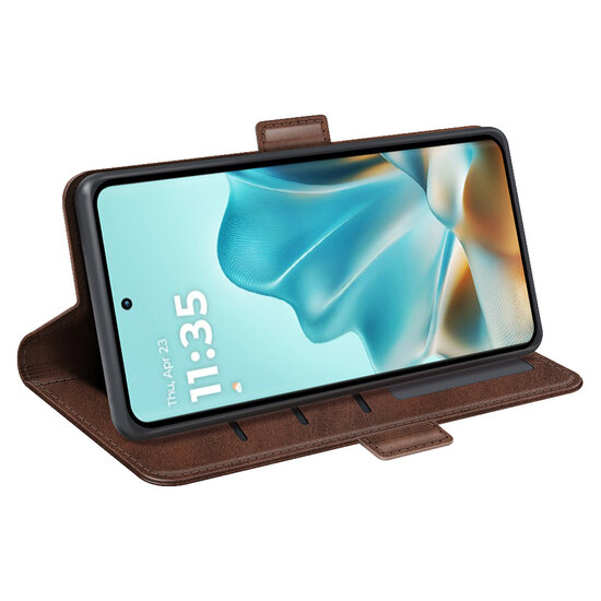 Motorola Edge 60 / Motorola Edge 60 Fusion Hoesje - MobyDefend Luxe Wallet Book Case (Sluiting Zijkant) - Bruin