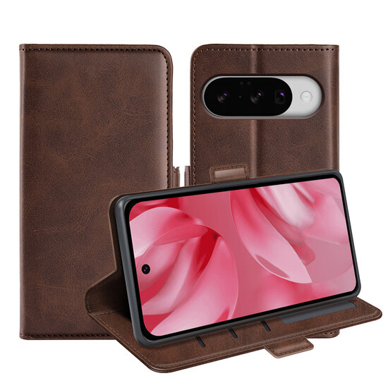 Google Pixel 10 / Google Pixel 10 Pro Hoesje - MobyDefend Luxe Wallet Book Case (Sluiting Zijkant) - Bruin