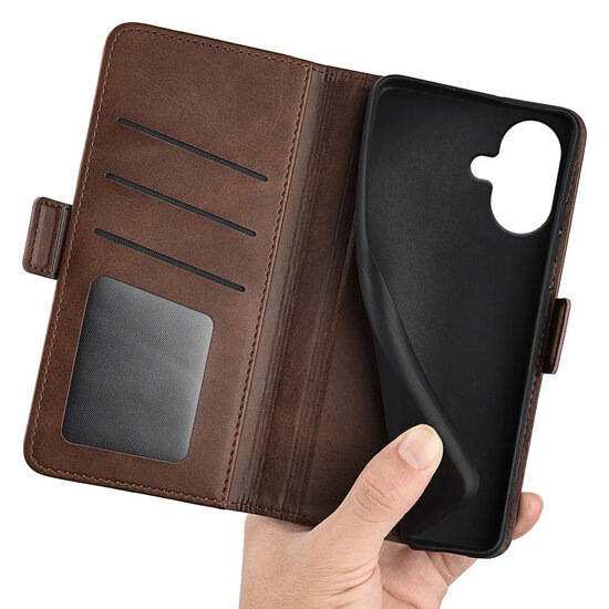 iPhone 17 Hoesje - MobyDefend Luxe Wallet Book Case (Sluiting Zijkant) - Bruin