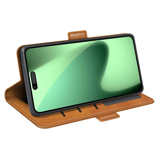 iPhone 17 Pro Max Hoesje - MobyDefend Luxe Wallet Book Case (Sluiting Zijkant) - Lichtbruin