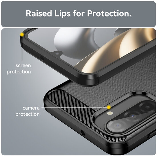 Samsung Galaxy A17 Hoesje - MobyDefend TPU Backcover - Geborstelde Metaal &amp; Carbon-Look - Zwart