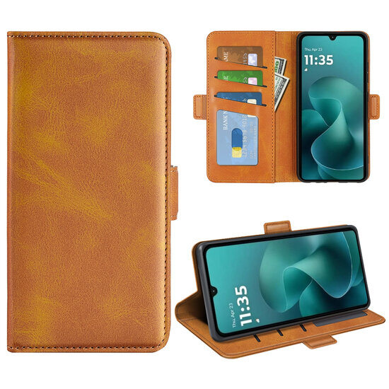 Motorola Moto G06 / Motorola Moto G06 Power Hoesje - MobyDefend Luxe Wallet Book Case (Sluiting Zijkant) - Lichtbruin