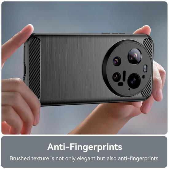 Xiaomi 17 Ultra Hoesje - MobyDefend TPU Backcover - Geborstelde Metaal &amp; Carbon-Look - Zwart