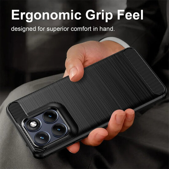 Motorola Edge 70 Fusion Hoesje - MobyDefend TPU Backcover - Geborstelde Metaal &amp; Carbon-Look - Zwart