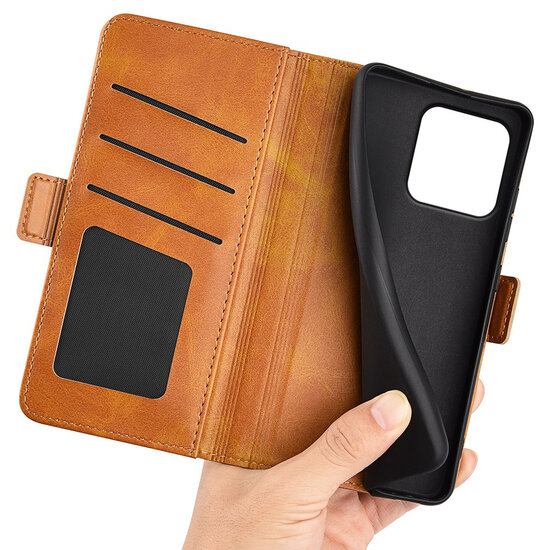Motorola Moto G37 Power Hoesje - MobyDefend Luxe Wallet Book Case (Sluiting Zijkant) - Lichtbruin