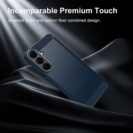 Samsung Galaxy S26 FE Hoesje - MobyDefend TPU Backcover - Geborstelde Metaal &amp; Carbon-Look - Blauw