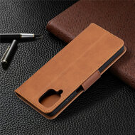 Samsung Galaxy A12 / M12 Hoesje - MobyDefend Wallet Book Case Met Koord - Bruin