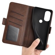 Motorola Moto G71 Hoesje - MobyDefend Luxe Wallet Book Case (Sluiting Zijkant) - Bruin