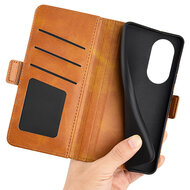 Motorola Edge 30 Pro Hoesje - MobyDefend Luxe Wallet Book Case (Sluiting Zijkant) - Lichtbruin