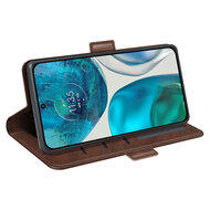 Motorola Moto G52 Hoesje - MobyDefend Luxe Wallet Book Case (Sluiting Zijkant) - Bruin