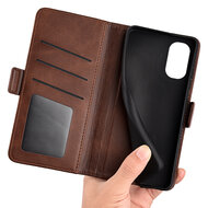 Motorola Moto E32 / E32S Hoesje, MobyDefend Luxe Wallet Book Case (Sluiting Zijkant), Bruin