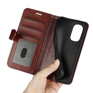 Motorola Moto G62 Hoesje - MobyDefend Wallet Book Case (Sluiting Achterkant) - Bruin