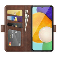 Samsung Galaxy A04s Hoesje, MobyDefend Luxe Wallet Book Case (Sluiting Zijkant), Bruin