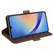 Samsung Galaxy A34 Hoesje - MobyDefend Luxe Wallet Book Case (Sluiting Zijkant) - Bruin