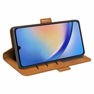 Samsung Galaxy A34 Hoesje - MobyDefend Luxe Wallet Book Case (Sluiting Zijkant) - Lichtbruin