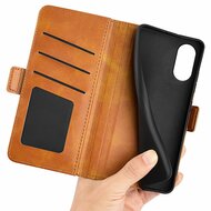 Sony Xperia 5 V Hoesje - MobyDefend Luxe Wallet Book Case (Sluiting Zijkant) - Lichtbruin