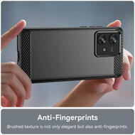 Motorola Edge 40 Neo Hoesje - MobyDefend TPU Backcover - Geborstelde Metaal &amp; Carbon-Look - Rood