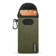 Hoesje voor Xiaomi Redmi Note 13 Pro 4G - MobyDefend Neopreen Pouch Met Karabijnhaak - Insteekhoesje - Riemlus Hoesje - Groen