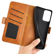 Motorola Moto G34 Hoesje - MobyDefend Luxe Wallet Book Case (Sluiting Zijkant) - Lichtbruin