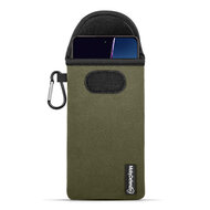 Hoesje voor OnePlus Nord CE 4 - MobyDefend Neopreen Pouch Met Karabijnhaak - Insteekhoesje - Riemlus Hoesje - Groen