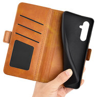Samsung Galaxy A54 Hoesje - MobyDefend Luxe Wallet Book Case (Sluiting Zijkant) - Lichtbruin