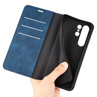 Samsung Galaxy S24 Ultra Hoesje - Luxe Wallet Bookcase (Magnetische Sluiting) - Blauw