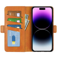 iPhone 15 Pro Max Hoesje - MobyDefend Luxe Wallet Book Case (Sluiting Zijkant) - Lichtbruin