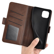 iPhone 14 Hoesje - MobyDefend Luxe Wallet Book Case (Sluiting Zijkant) - Bruin