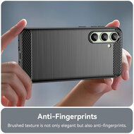 Samsung Galaxy S24 FE Hoesje - MobyDefend TPU Backcover - Geborstelde Metaal &amp; Carbon-Look - Zwart