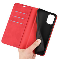 Motorola Moto G55 Hoesje - MobyDefend Luxe Wallet Bookcase (Magnetische Sluiting) - Rood