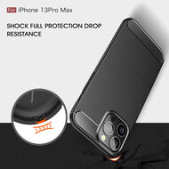 iPhone 13 Pro Max Hoesje - MobyDefend TPU Backcover - Geborstelde Metaal &amp; Carbon-Look - Zwart