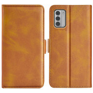 Nokia G42 Hoesje - MobyDefend Luxe Wallet Book Case (Sluiting Zijkant) - Lichtbruin