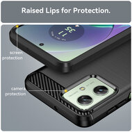 Motorola Moto G54 Hoesje - MobyDefend TPU Backcover - Geborstelde Metaal &amp; Carbon-Look - Rood