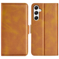 Samsung Galaxy A35 Hoesje - MobyDefend Luxe Wallet Book Case (Sluiting Zijkant) - Lichtbruin