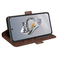 OnePlus 12 Hoesje - MobyDefend Luxe Wallet Book Case (Sluiting Zijkant) - Bruin
