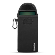 Hoesje voor Sony Xperia 1 VI - MobyDefend Neopreen Pouch Met Karabijnhaak - Insteekhoesje - Riemlus Hoesje - Zwart